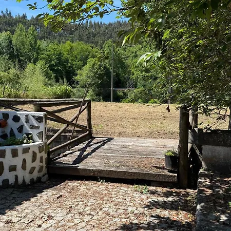 Casa de Férias Louzanook - Casa Do Moinho Lousã